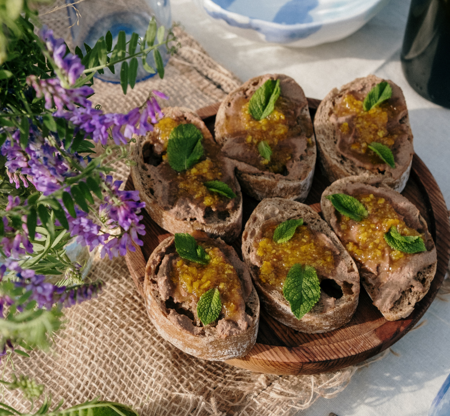 Tartines maison, prêtes à être servies