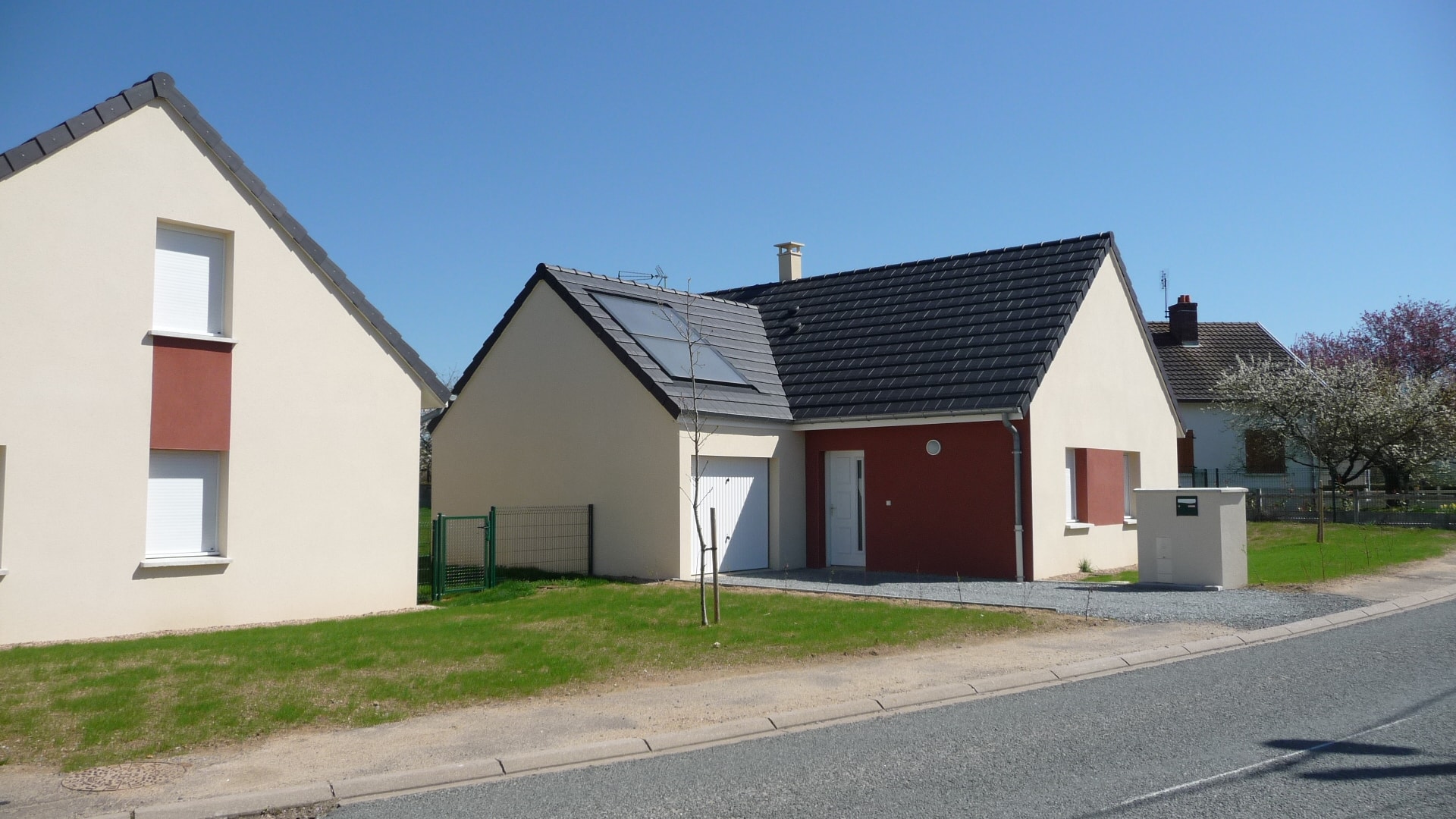 Quatre pavillons à Grury, après