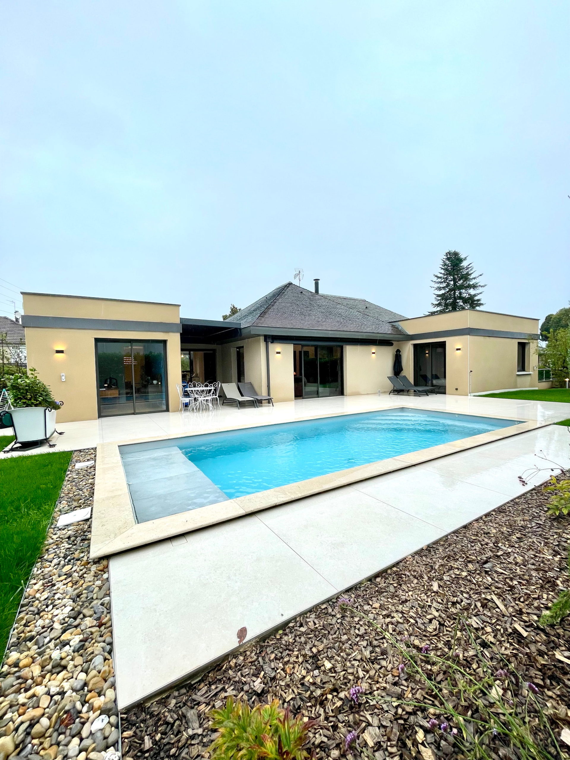 Villa C2, après