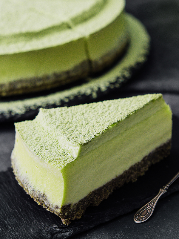 Dessert signature au thé matcha Kōhaku